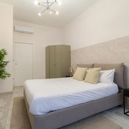 Stylish In Bocconi With Patio - Porta Romana Apartment