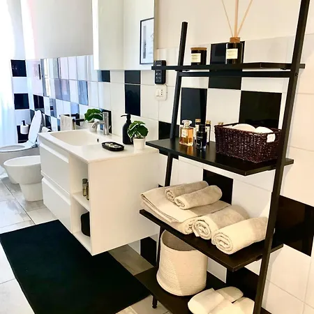 Stylish In Bocconi With Patio - Porta Romana *